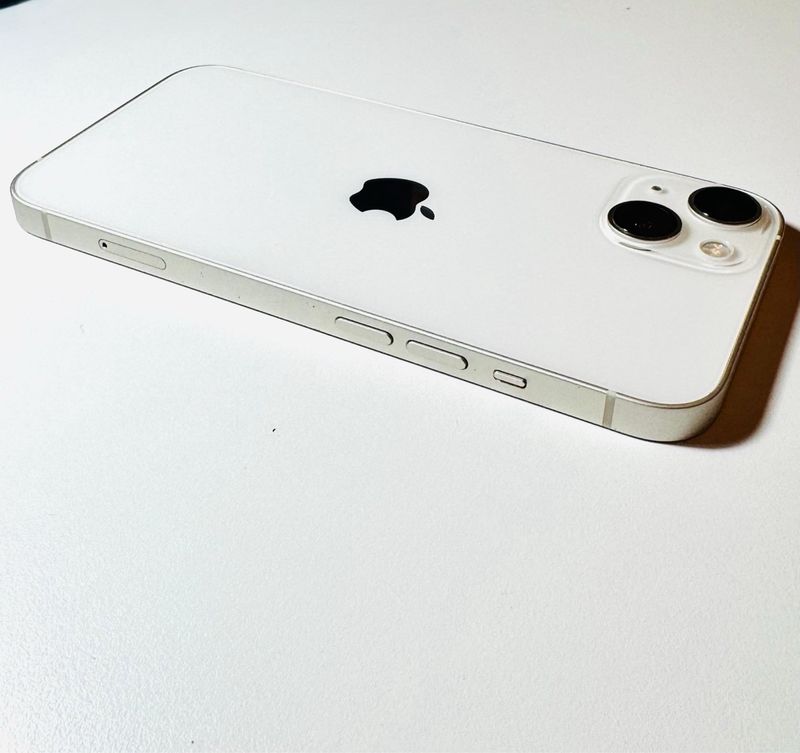 iPhone 13 128GB Blanco + regalos afbeelding 3