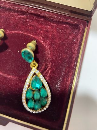 Pendientes vintage circonitas y piedras verdes