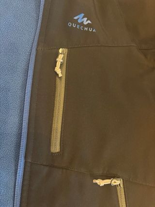 Cortavientos Quechua Talla 7-8 Polar y Gorro