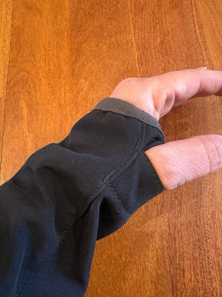 Cortavientos Quechua Talla 7-8 Polar y Gorro