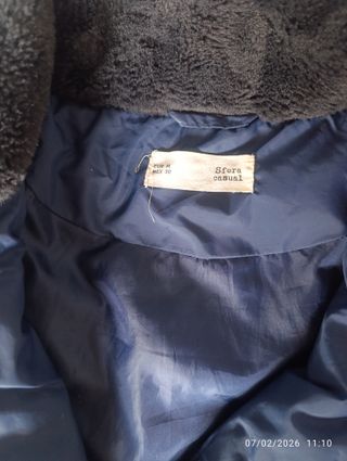 Cazadora acolchada azul mujer