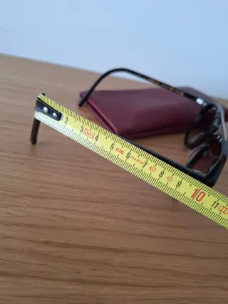 Occhiali da sole marrone tartarugato