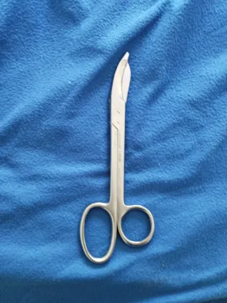 Tijeras Quirúrgicas Aesculap LX558R