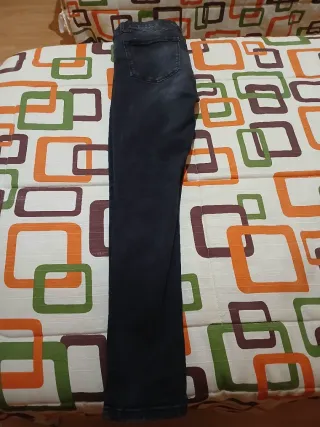 Pantalón vaquero hombre negro