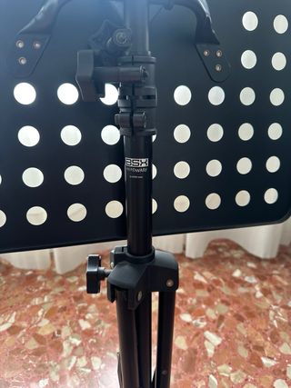 Atril de música negro