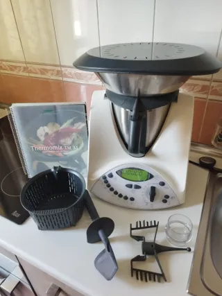 Thermomix TM31 con accesorios