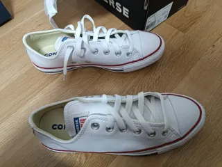 Converse Chuck Taylor All Star Piel Blancas