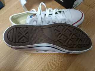 Converse Chuck Taylor All Star Piel Blancas