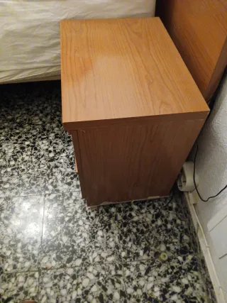 Cómoda de madera 4 cajones 1m x 90 x 43 cm