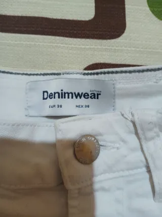 Pantalón vaquero caballero blanco