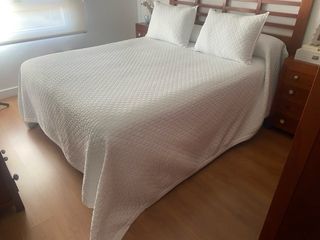 Colcha blanca 270x270 para cama 150/180 dos fundas