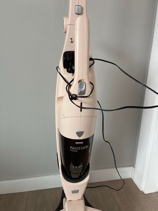Aspiradora Nilfisk Handy 2 en 1 excelente estado