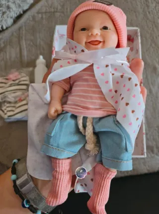 Muñeco de silicona flexible baby born