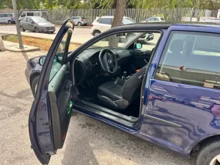 Volkswagen Golf 2000
