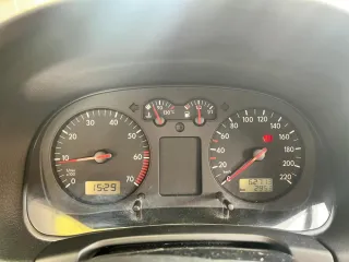 Volkswagen Golf 2000