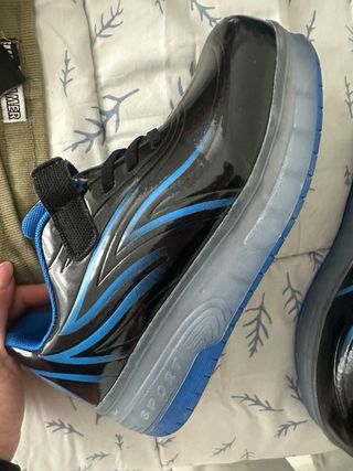 Zapatillas con ruedas  Talla 38-39