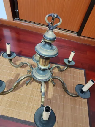 Lámpara de araña antigua