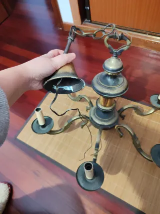 Lámpara de araña antigua