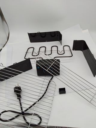 Cecotec Barbacoa eléctrica PerfectSteak 4250 Stand con 2400 W, Parrilla de Acero Inoxidable, Soportes con Gran Superficie, 3 Niv