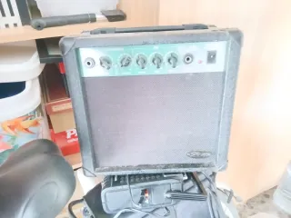 Amplificador Stagg Negro/Gris