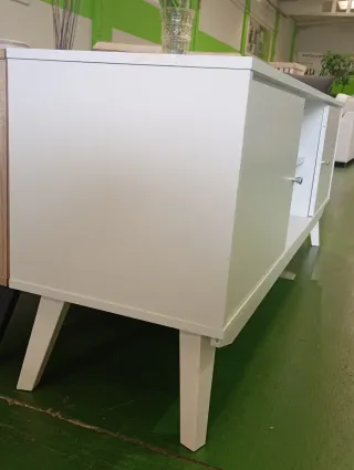 MUEBLE TV BLANCO Y MADERA