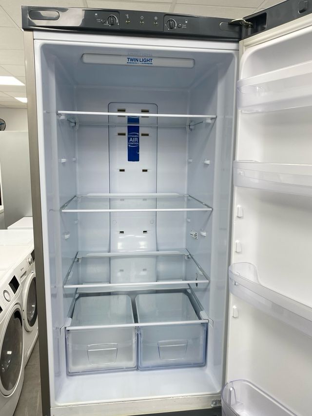 Frigorífico Indesit combi clase A 200x60cm + envio