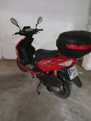 Rider Race GT 125cc Scooter Roja