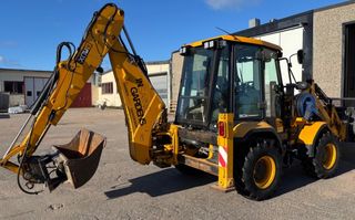 Retroexcavadora JCB 3CX Compact 4WS