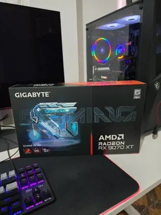 Tarjeta Gráfica Gigabyte RX 9070 XT 16GB