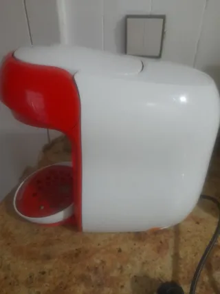 Cafetera Bosch Tassimo Roja
