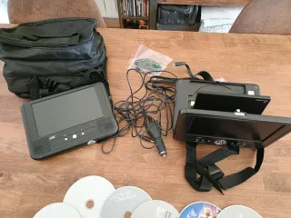 2 Pantallas DVD Coche + 22 Películas