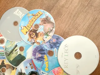 2 Pantallas DVD Coche + 22 Películas