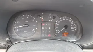 Renault Clio Alice II, 1.4 75. CV - 900€