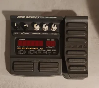 Pedalera Zoom GFX-707 Guitar Effects Processor