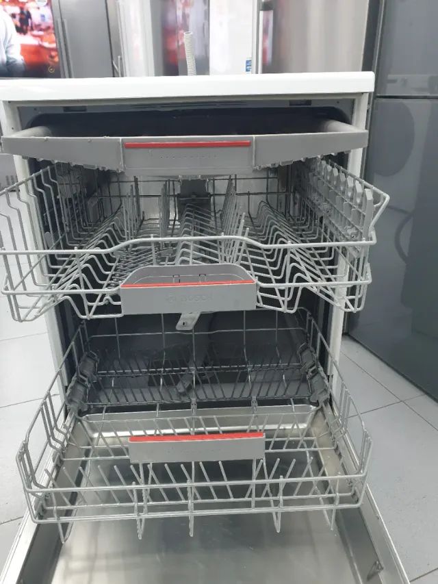 Lavavajillas Bosch Serie 4 , 85cm x 60cm