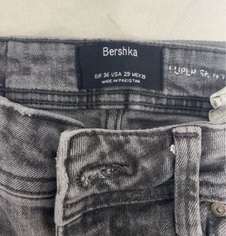 Vaqueros skinny grises Bershka hombre