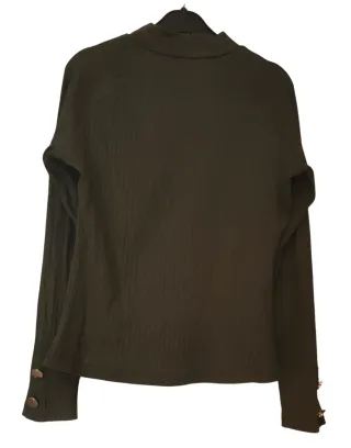 Camiseta militar con botones