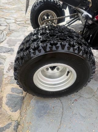 Suzuki LTZ 400 Black Edition