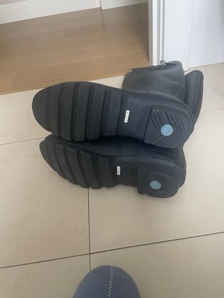 Botas Hunter talla 39 azul marino.venta en mano