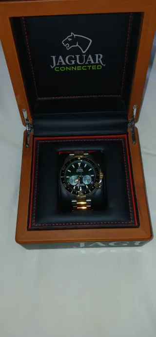 Reloj Jaguar Connected Hombre Oro Verde