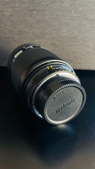Objetivo Nikon AF Nikkor 70-210mm f/4-5.6D