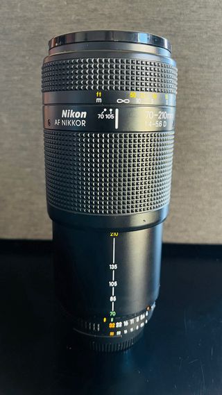 Objetivo Nikon AF Nikkor 70-210mm f/4-5.6D