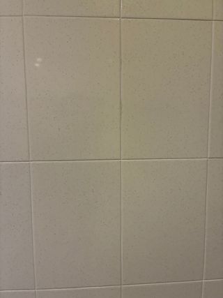 Azulejos de pared color gris claro