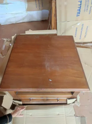 Diferentes muebles, preguntar