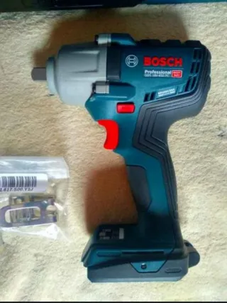 NUEVA Llave de Impacto Bosch GDS 18V-450 PC 450 Nm