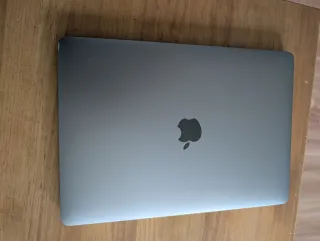 Apple MacBook Pro 13 Gris Espacial
