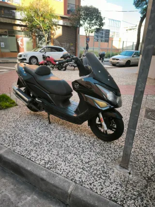 Daelim S3 Maxi Scooter Negra
