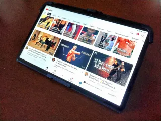 Tablet Honor pad X9 + custodia Tucano