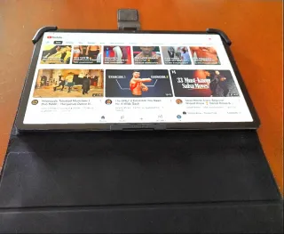 Tablet Honor pad X9 + custodia Tucano