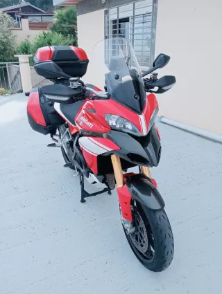 Ducati Multistrada 1200S Touring Roja